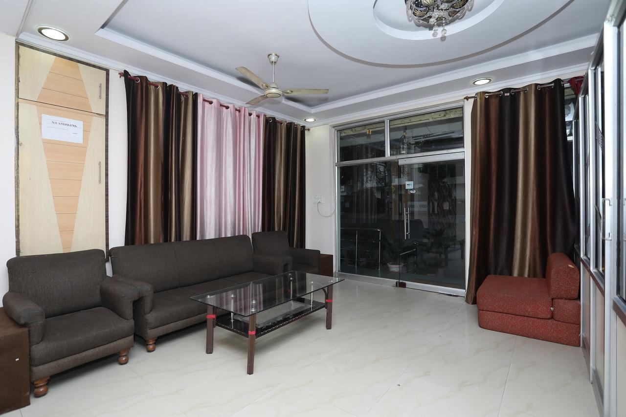 Hotel Deepak Jaipur Extérieur photo